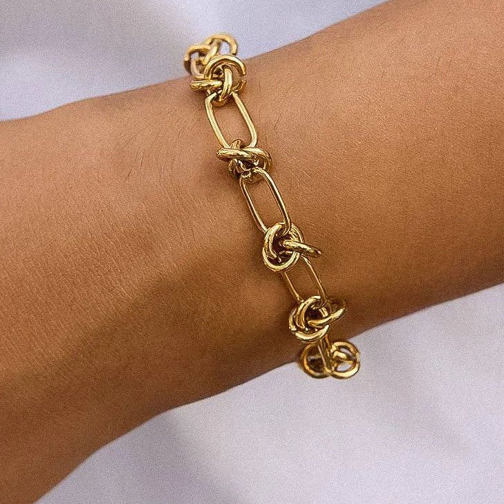 Darcy Chunky Knot Link Chain Bracelet | Waterproof 18k Gold