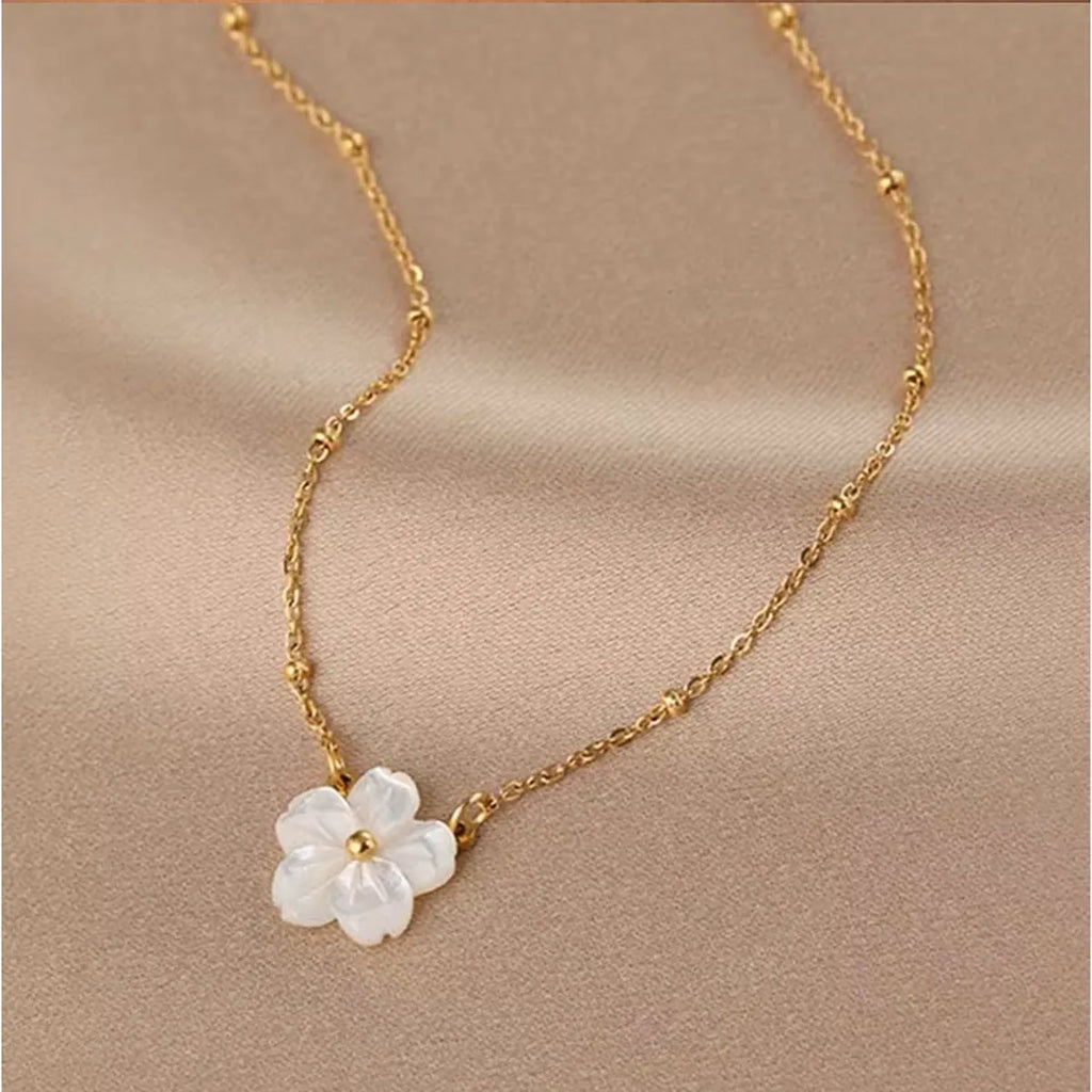 Nona Pearl Flower Necklace | Waterproof 18k Gold