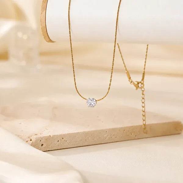 Consa Round Solitaire Crystal Necklace | Waterproof 18k Gold