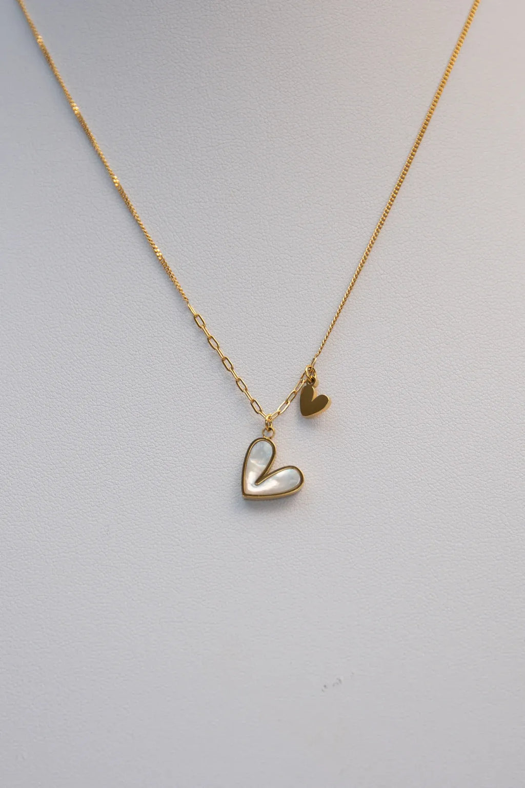 Araminta Pearl Twin Heart Necklace | Waterproof 18k Gold