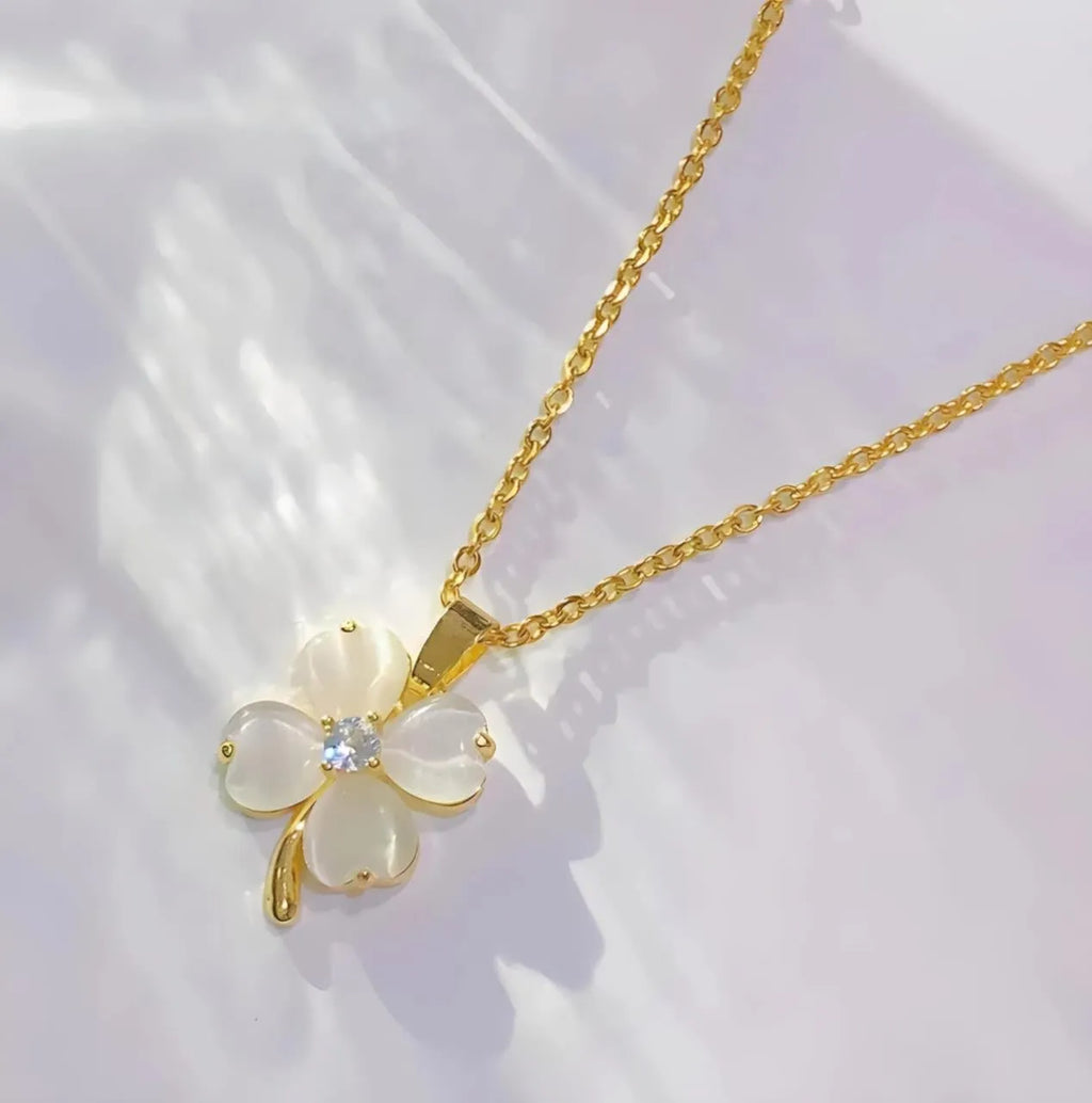 Diana Pearl Clover Necklace | Waterproof 18k Gold