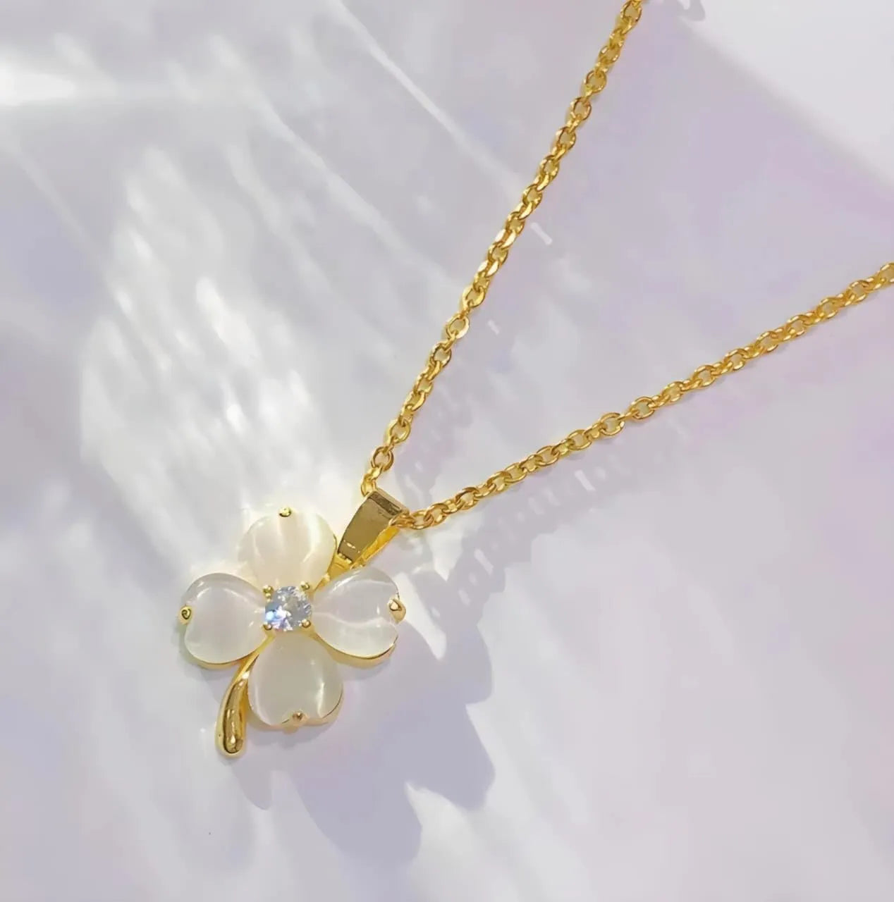 Diana Pearl Clover Necklace | Waterproof 18k Gold