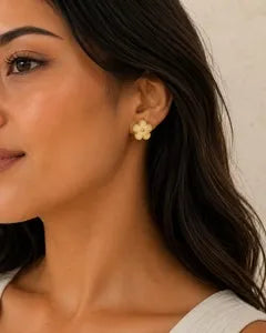 Bronte Five-Leaf Gold Clover Stud Earrings | Waterproof 18k Gold