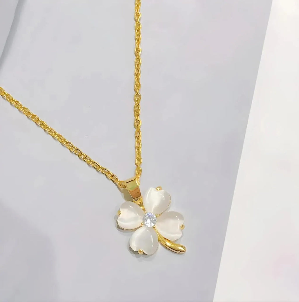 Diana Pearl Clover Necklace | Waterproof 18k Gold