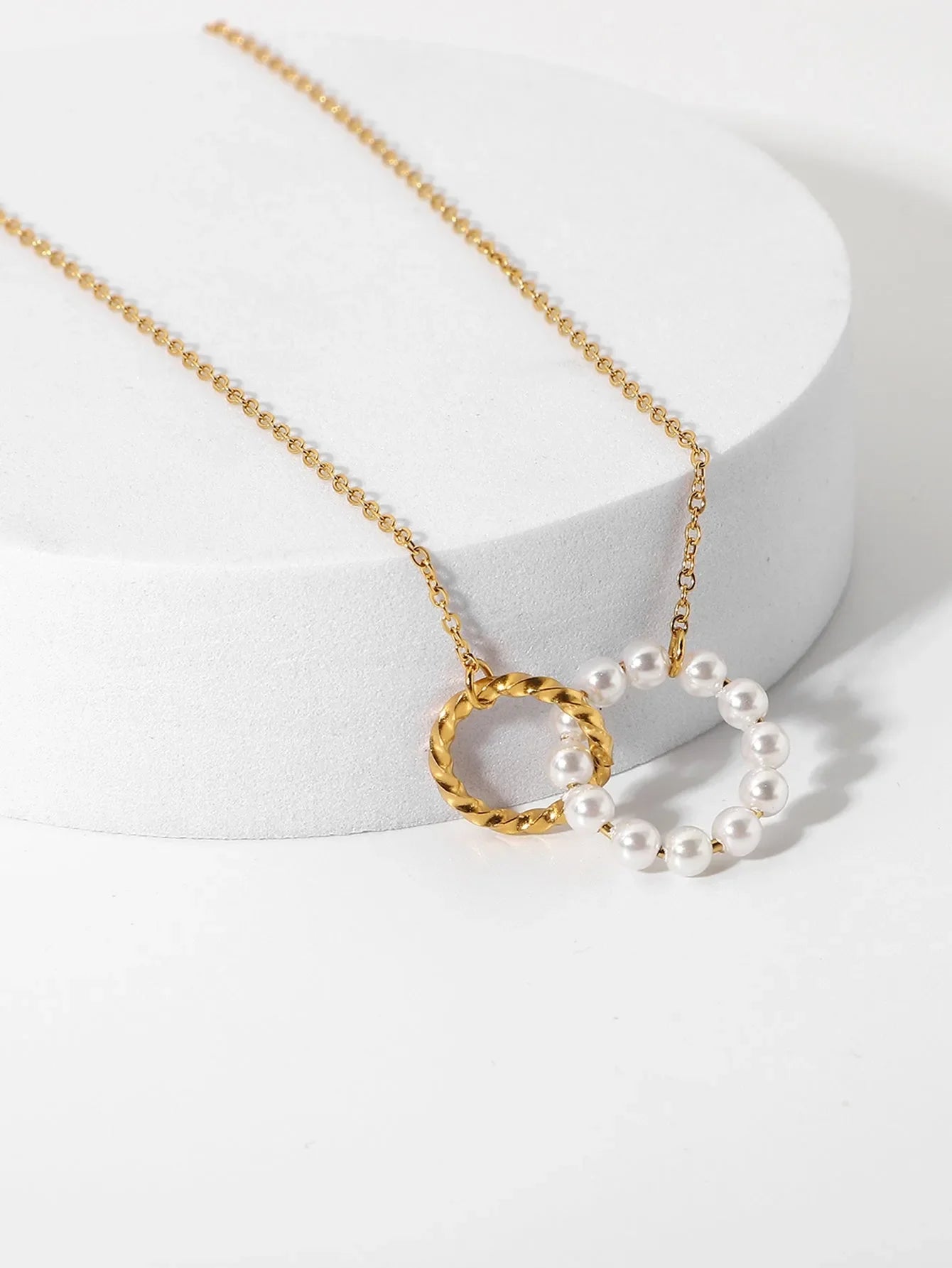 Barth Twin Ring Pearl Necklace | Waterproof 18k Gold