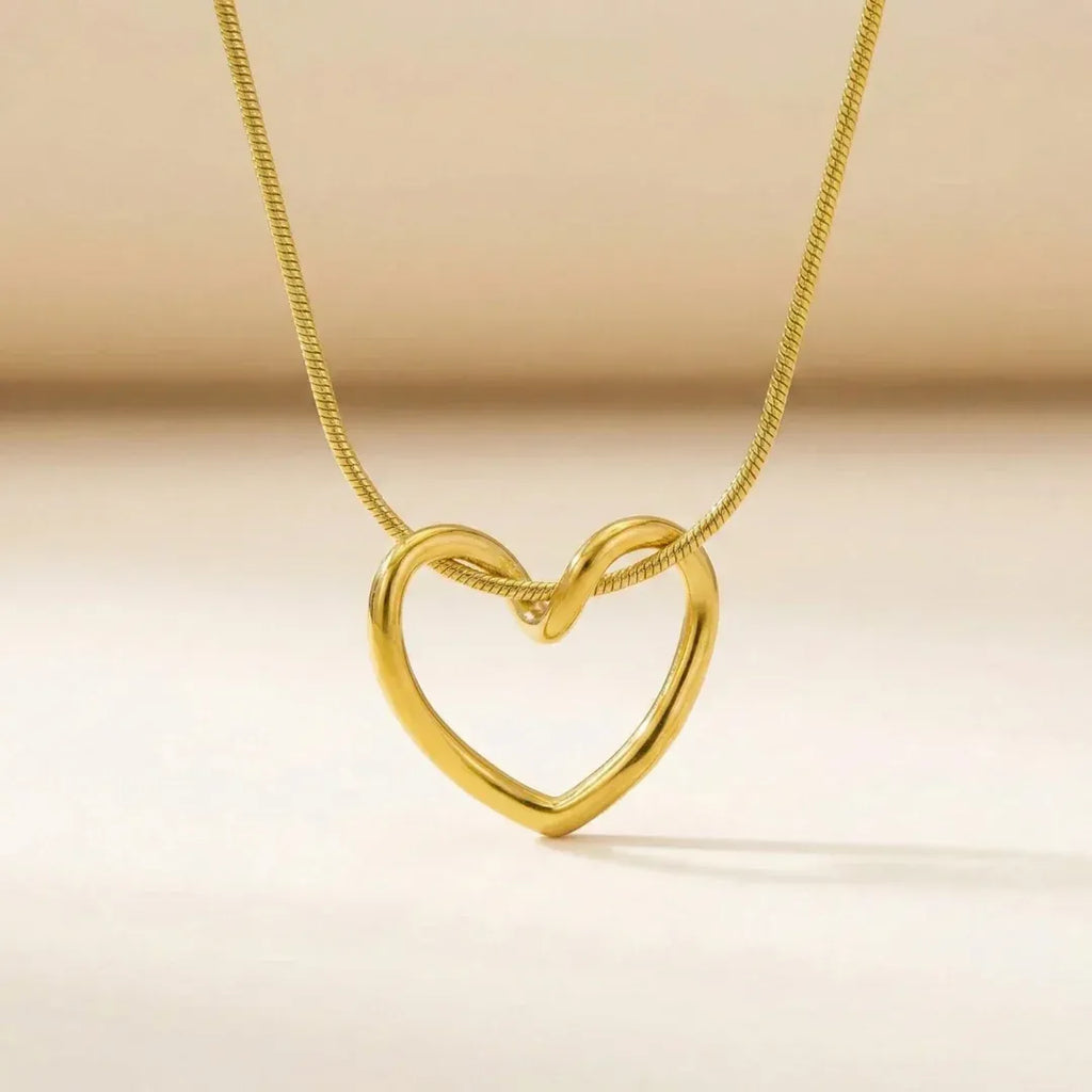 Cybele Hollow Heart Necklace | Waterproof 18k Gold
