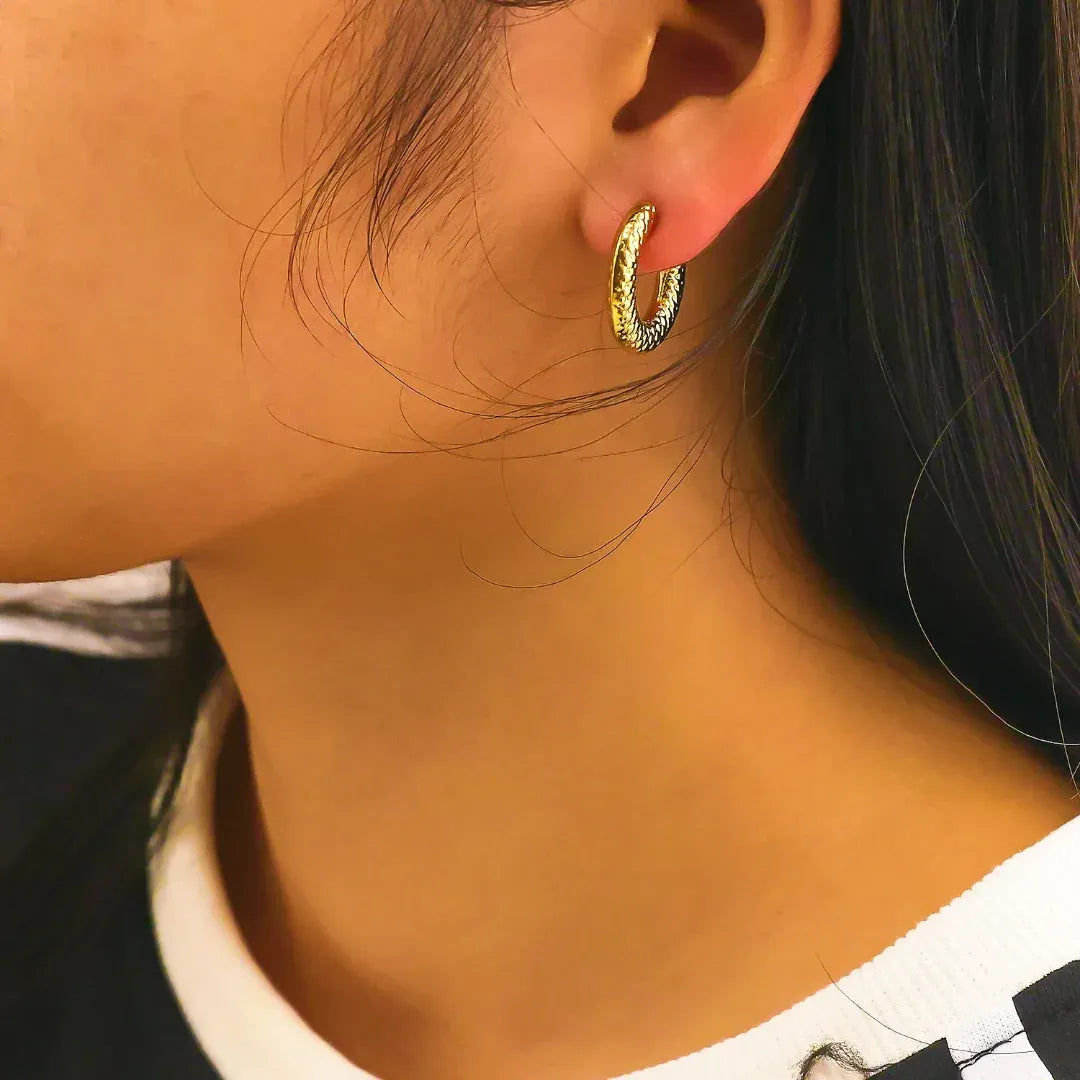 Ariana Textured Hoop Earrings | Waterproof 18k Gold