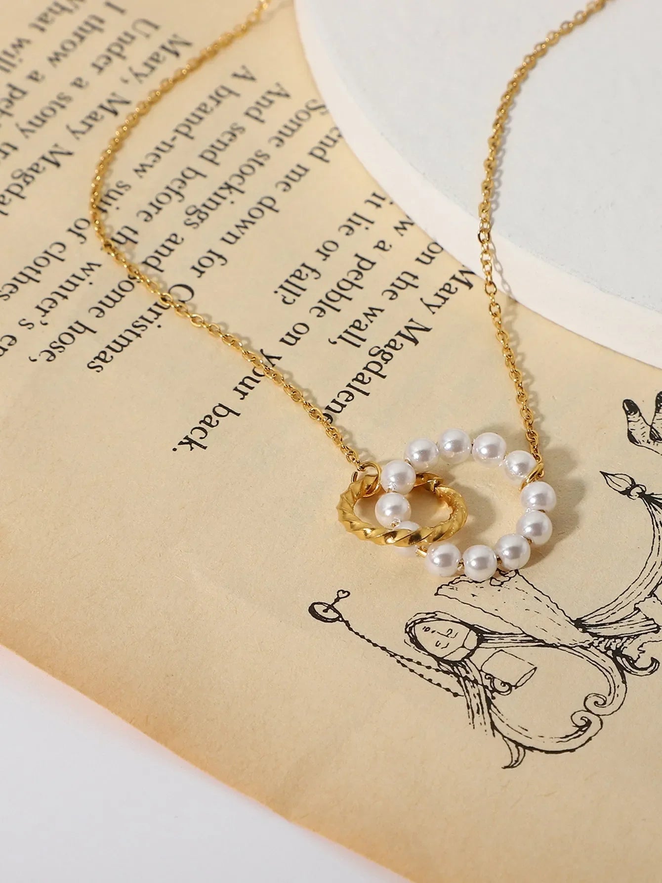 Barth Twin Ring Pearl Necklace | Waterproof 18k Gold