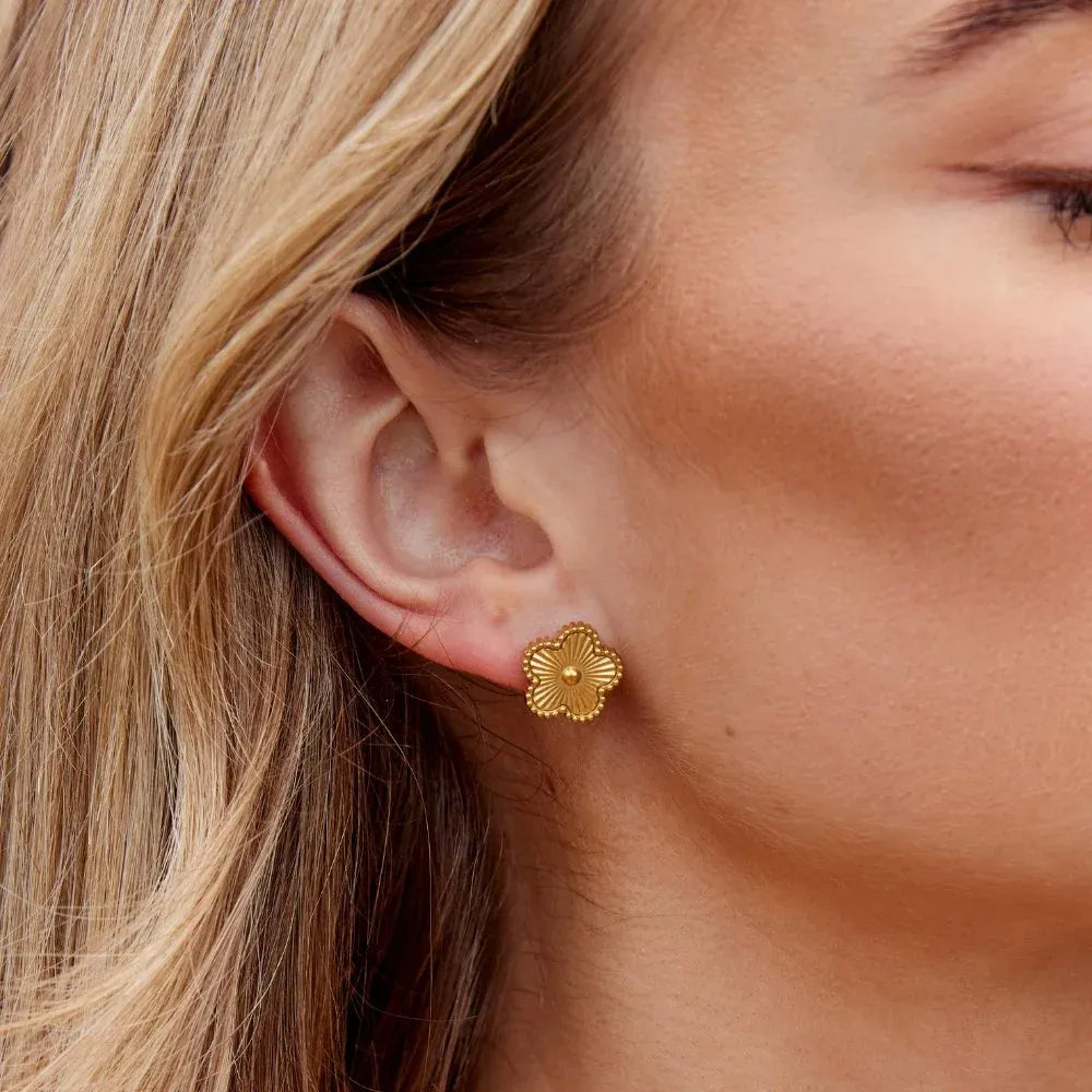 Bronte Five-Leaf Gold Clover Stud Earrings | Waterproof 18k Gold