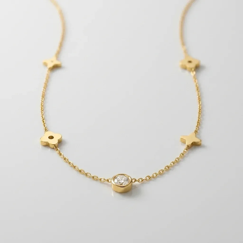 Amaris Clover & Solitaire Necklace | Waterproof 18k Gold