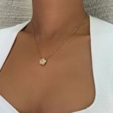 Bronte Five-Leaf Gold Clover Necklace | Waterproof 18k Gold
