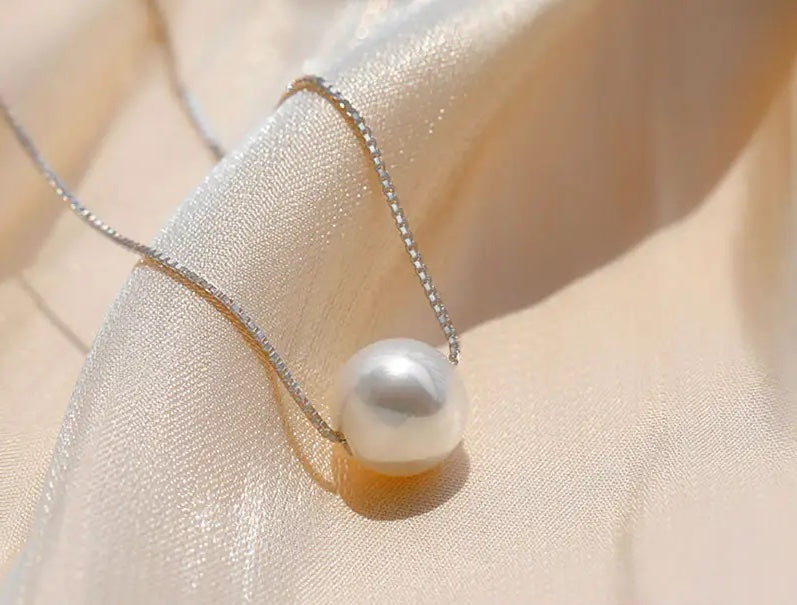 Buckeye	10mm Pearl Pendant Necklace