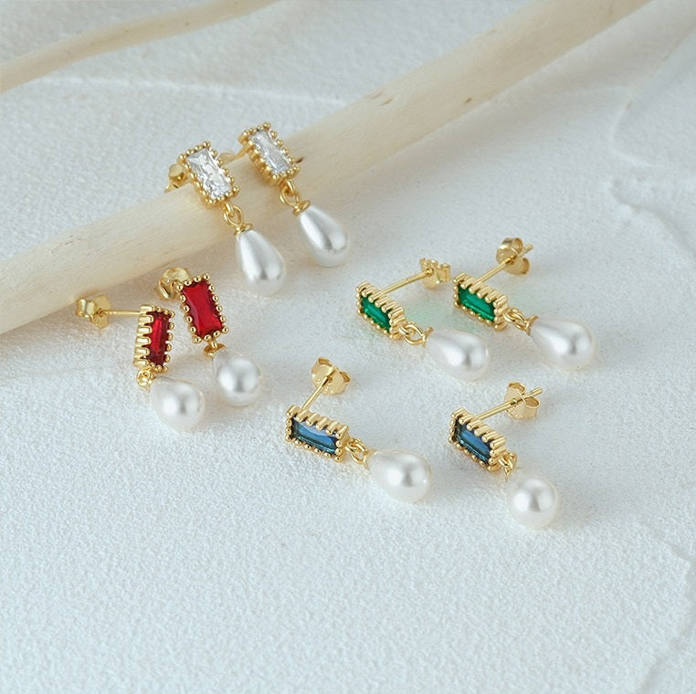 Veda Emerald Green Pearl Drops earrings